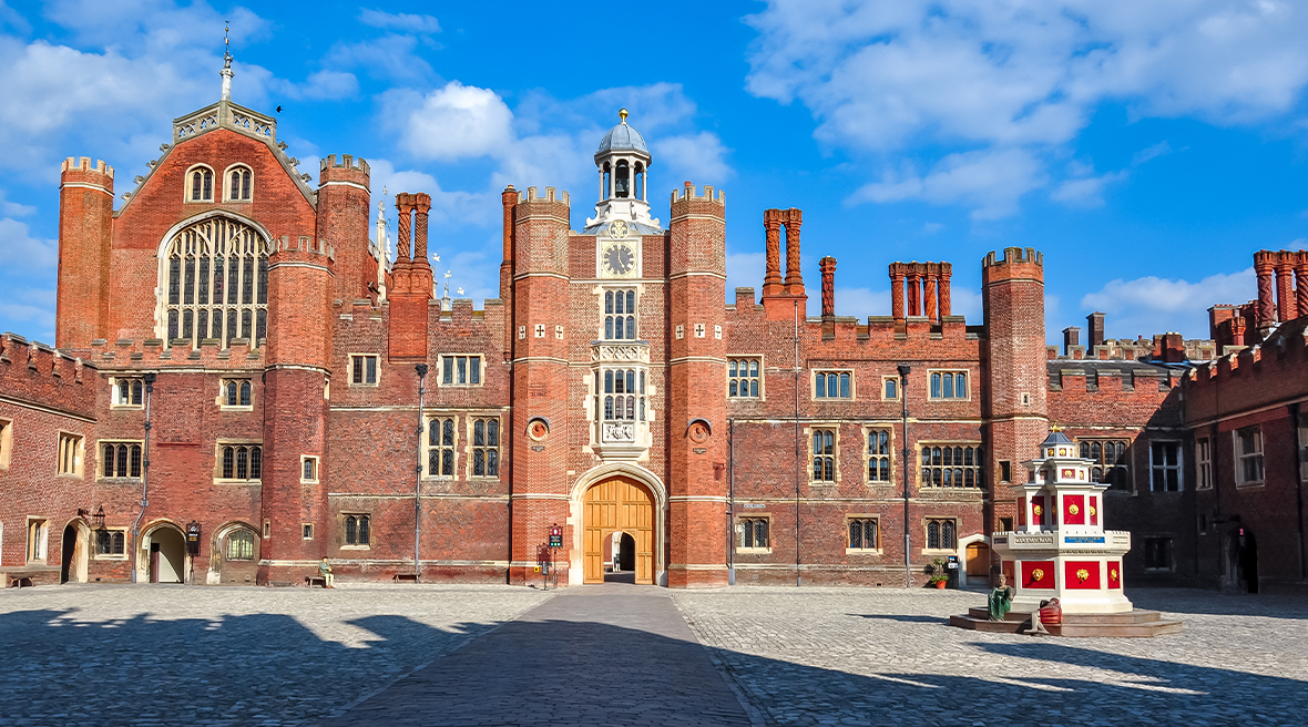 Visitez la résidence principale du roi Henry VIII à Hampton Court